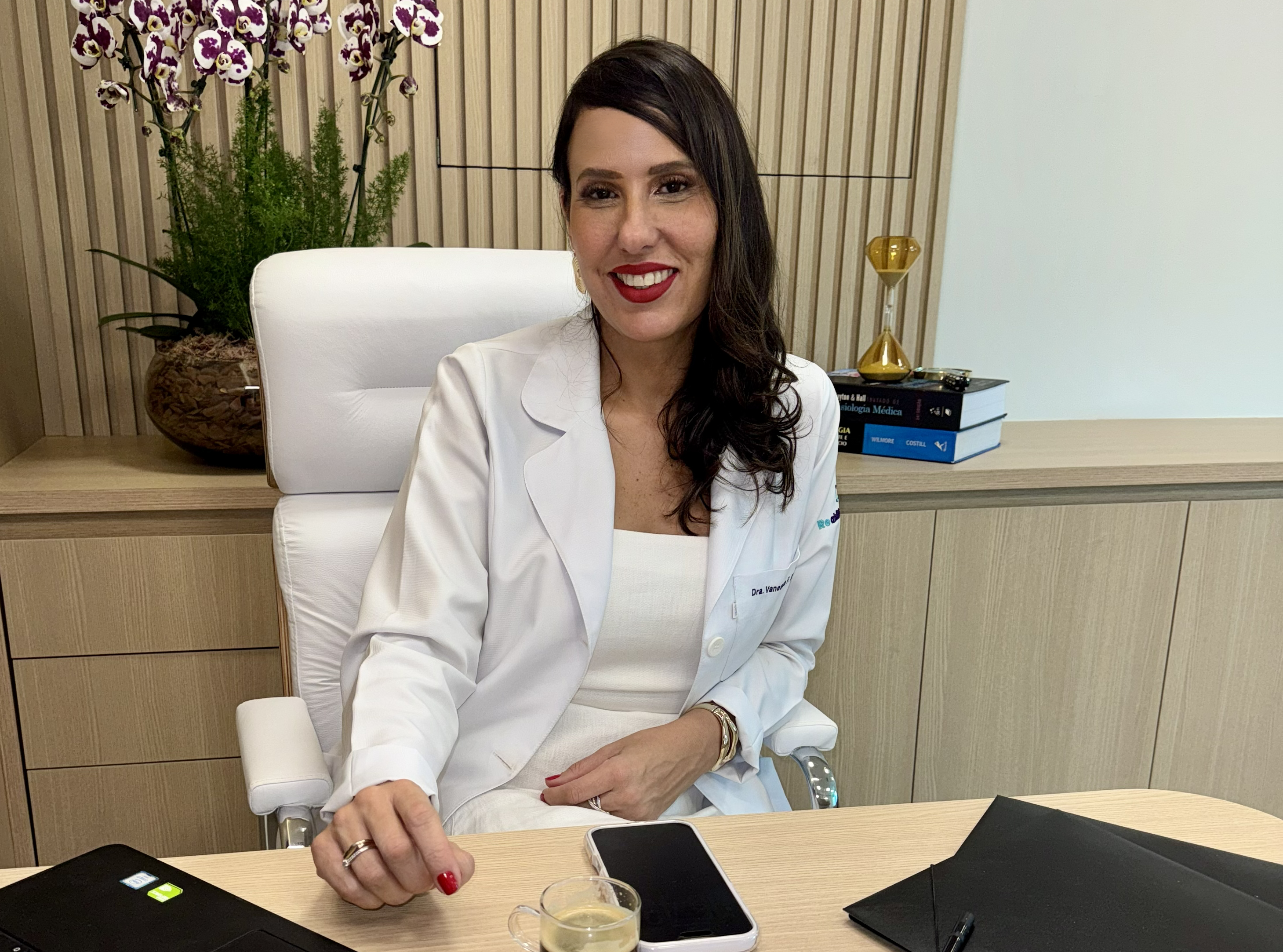 Dra. Vanessa FERNANDA Melo - Fisioterapeuta especialista em neuromodulação não invasiva - Reabilitar Moema